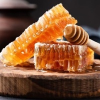 น้ำผึ้งหลวงเดือน5 HONEY BEE(1,000 กรัม)